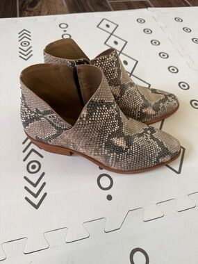 Vince Camuto - Snake-Print Ankle Boots in Neutral Taupe - Women's Fashion Bootie